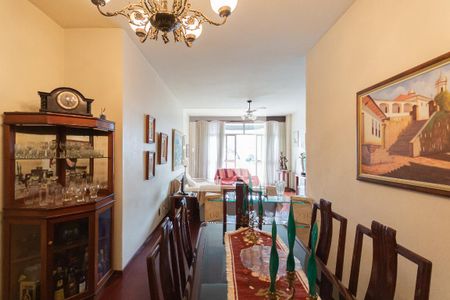 Apartamento à venda com 128m², 3 quartos e 2 vagasSala