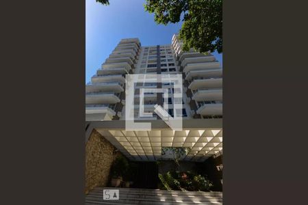 Apartamento à venda com 128m², 3 quartos e 2 vagasFachada