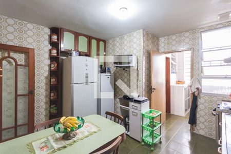 Apartamento à venda com 128m², 3 quartos e 2 vagasCozinha