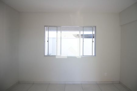 Sala de apartamento à venda com 3 quartos, 80m² em Jaqueline, Belo Horizonte