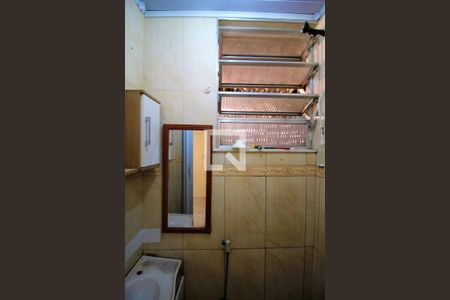 Banheiro Social de kitnet/studio à venda com 1 quarto, 16m² em Higienópolis, Rio de Janeiro