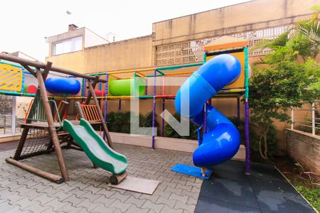 Apartamento para alugar com 147m², 3 quartos e 2 vagas Apartamento para alugar com 147m², 3 quartos e 2 vagasÁrea comum - Playground