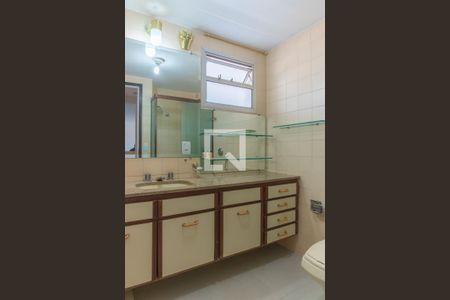 Apartamento para alugar com 170m², 3 quartos e 1 vaga Apartamento para alugar com 170m², 3 quartos e 1 vagaBanheiro Social