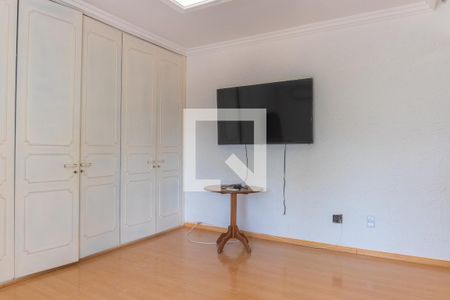 Apartamento para alugar com 170m², 3 quartos e 1 vaga Apartamento para alugar com 170m², 3 quartos e 1 vagaSuíte