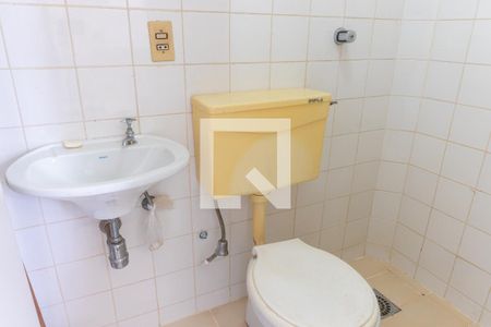 Apartamento para alugar com 170m², 3 quartos e 1 vaga Apartamento para alugar com 170m², 3 quartos e 1 vagaBanheiro de Serviço