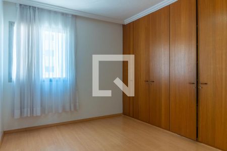 Apartamento para alugar com 170m², 3 quartos e 1 vaga Apartamento para alugar com 170m², 3 quartos e 1 vagaQuarto 2