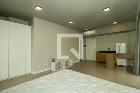 Sala / Quarto / Cozinha de kitnet/studio para alugar com 1 quarto, 35m² em São Geraldo, Porto Alegre
