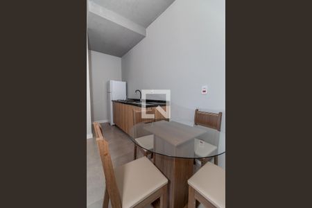 Sala / Cozinha de apartamento para alugar com 1 quarto, 115m² em São Geraldo, Porto Alegre