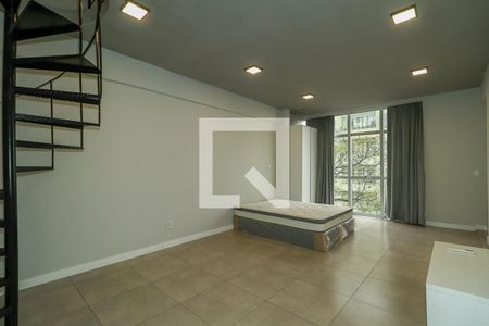 Sala / Quarto de apartamento para alugar com 1 quarto, 115m² em São Geraldo, Porto Alegre