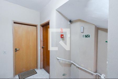 Apartamento para alugar com 72m², 2 quartos e sem vaga Apartamento para alugar com 72m², 2 quartos e sem vagaHall social