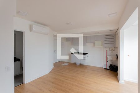 Sala e Cozinha de apartamento para alugar com 1 quarto, 38m² em Campestre, Santo André