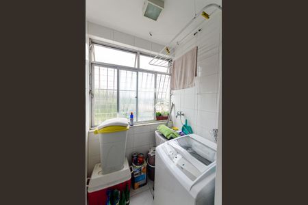 Apartamento à venda com 65m², 2 quartos e 1 vagaÁrea de Serviço