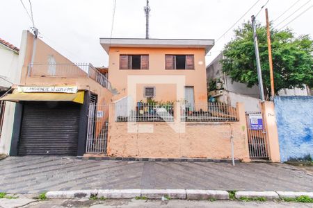 Casa à venda com 305m², 3 quartos e 1 vagaFachada