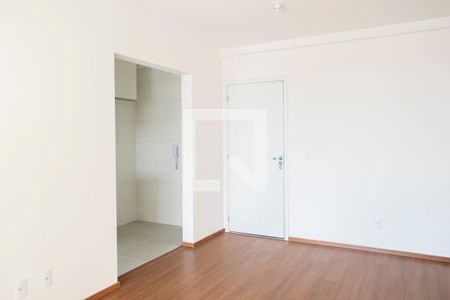 Sala de apartamento para alugar com 2 quartos, 55m² em Vila Pita, São Paulo