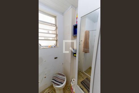 Apartamento à venda com 60m², 2 quartos e sem vaga Apartamento à venda com 60m², 2 quartos e sem vagaBanheiro da Suíte 1