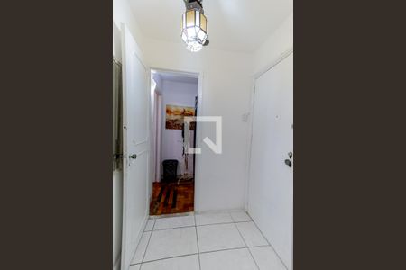 Hall de entrada de apartamento à venda com 2 quartos, 60m² em Centro, Rio de Janeiro