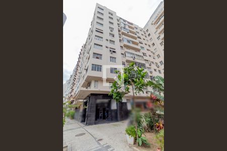 Apartamento à venda com 60m², 2 quartos e sem vaga Apartamento à venda com 60m², 2 quartos e sem vagaFachada