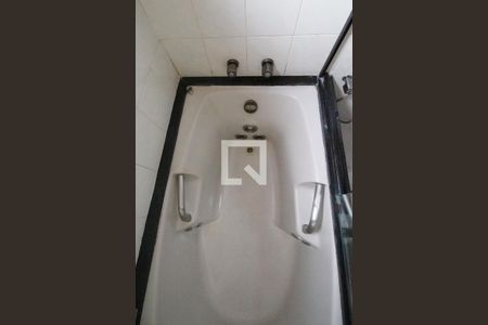 Apartamento à venda com 139m², 3 quartos e 2 vagas Apartamento à venda com 139m², 3 quartos e 2 vagasBanheiro da Suíte 1