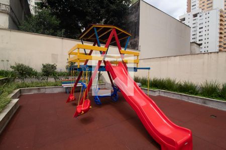 Apartamento à venda com 139m², 3 quartos e 2 vagas Apartamento à venda com 139m², 3 quartos e 2 vagasÁrea comum - Playground