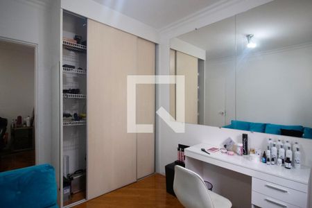 Apartamento à venda com 139m², 3 quartos e 2 vagas Apartamento à venda com 139m², 3 quartos e 2 vagasQuarto 2