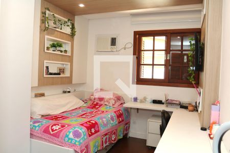 Casa à venda com 183m², 3 quartos e 2 vagasQuarto 3