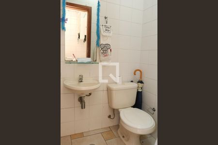 Casa à venda com 183m², 3 quartos e 2 vagasBanheiro de serviço