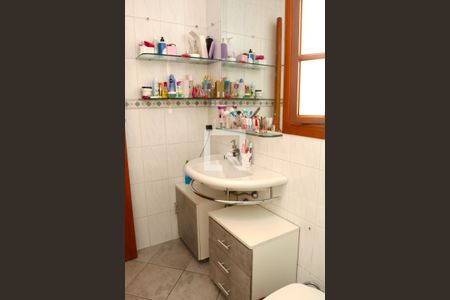 Casa à venda com 183m², 3 quartos e 2 vagasBanheiro