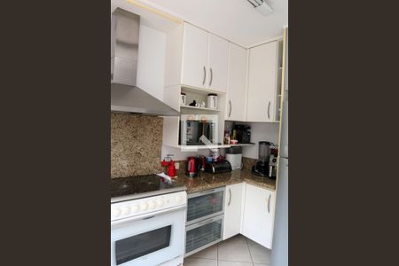 Casa à venda com 183m², 3 quartos e 2 vagasCozinha