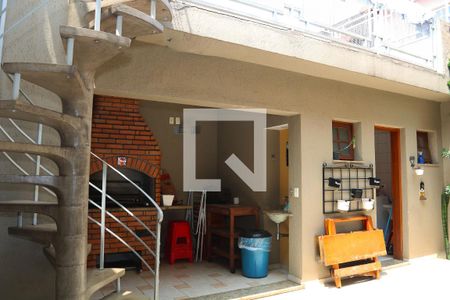 Casa à venda com 183m², 3 quartos e 2 vagasQuintal