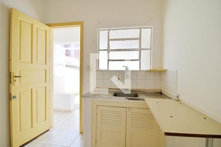 Casa à venda com 129m², 2 quartos e sem vaga Casa à venda com 129m², 2 quartos e sem vagaCozinha