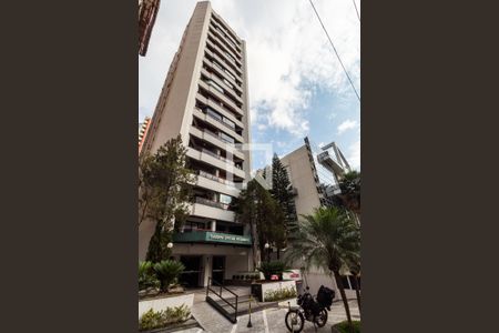 Apartamento à venda com 38m², 1 quarto e 1 vagaFachada