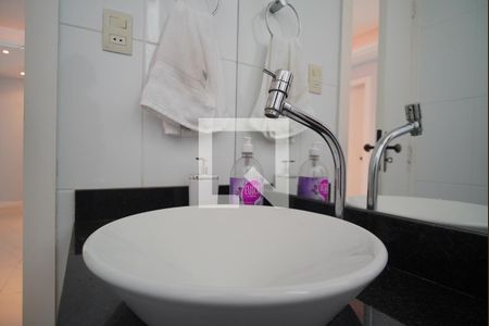 Lavabo de casa à venda com 3 quartos, 205m² em Jardim Itu Sabará, Porto Alegre