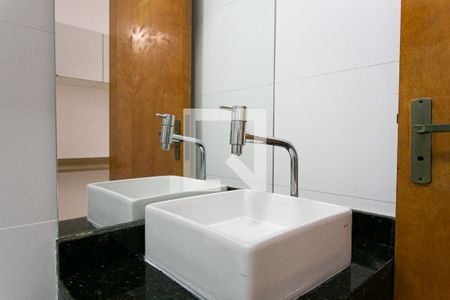 Apartamento para alugar com 39m², 2 quartos e sem vagaBanheiro