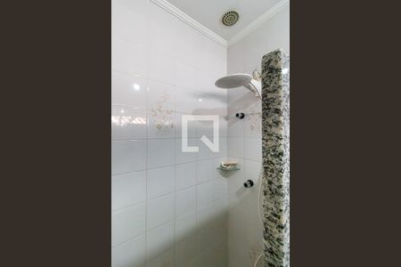 Casa à venda com 260m², 5 quartos e 4 vagas Casa à venda com 260m², 5 quartos e 4 vagasBanheiro da suíte principal