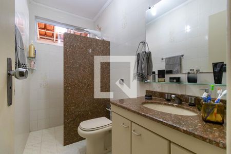 Casa à venda com 260m², 5 quartos e 4 vagas Casa à venda com 260m², 5 quartos e 4 vagasBanheiro social