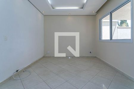 Sala de Estar de casa de condomínio para alugar com 3 quartos, 120m² em Vila Oliveira, Mogi das Cruzes