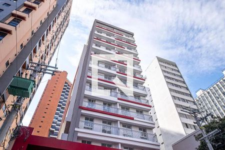 Apartamento à venda com 31m², 1 quarto e sem vaga Apartamento à venda com 31m², 1 quarto e sem vagaFachada