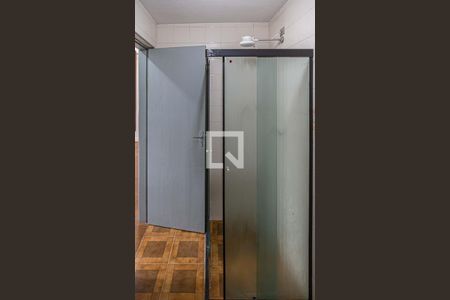 Banheiro de kitnet/studio para alugar com 1 quarto, 40m² em Bela Vista, São Paulo