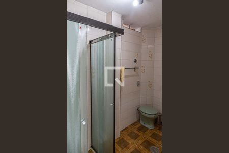 Banheiro de kitnet/studio para alugar com 1 quarto, 40m² em Bela Vista, São Paulo