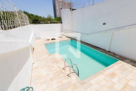 Casa de condomínio à venda com 380m², 3 quartos e 1 vagaPiscina