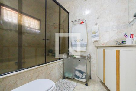 Casa de condomínio à venda com 380m², 3 quartos e 1 vagaBanheiro da Suíte 1