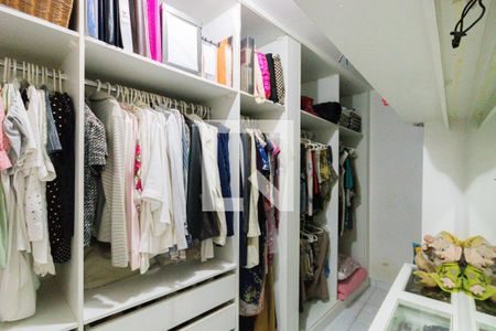 Casa de condomínio à venda com 380m², 3 quartos e 1 vagaCloset da Suíte 1