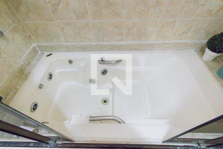 Casa de condomínio à venda com 380m², 3 quartos e 1 vagaBanheiro da Suíte 1