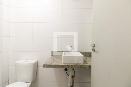 Banheiro de apartamento para alugar com 1 quarto, 40m² em Vila Aricanduva, São Paulo