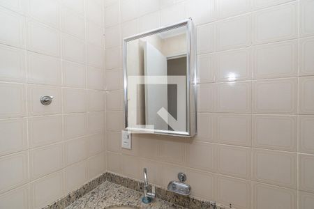 Detalhe do banheiro de kitnet/studio à venda com 1 quarto, 46m² em Centro, Campinas