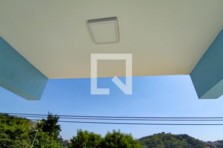 Casa à venda com 230m², 4 quartos e 4 vagas Casa à venda com 230m², 4 quartos e 4 vagasvaranda conjunta