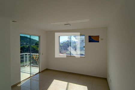 Casa à venda com 230m², 4 quartos e 4 vagas Casa à venda com 230m², 4 quartos e 4 vagasquarto 1 suite