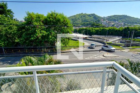 Casa à venda com 230m², 4 quartos e 4 vagas Casa à venda com 230m², 4 quartos e 4 vagasvaranda conjunta