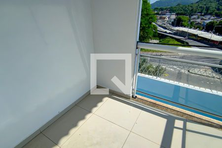 Casa à venda com 230m², 4 quartos e 4 vagas Casa à venda com 230m², 4 quartos e 4 vagasquarto 1 suite