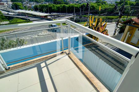 Casa à venda com 230m², 4 quartos e 4 vagas Casa à venda com 230m², 4 quartos e 4 vagasquarto 1 suite